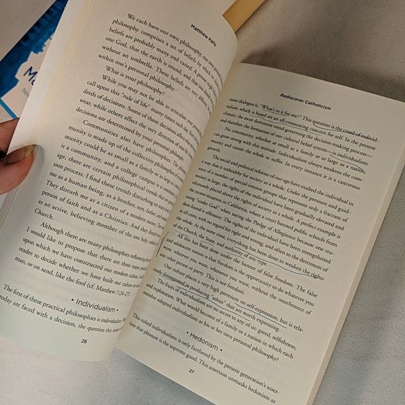 Rediscover Catholicism Matthew Kelly Paperback Book Spiritual Guide to Living - Picture 16 of 16